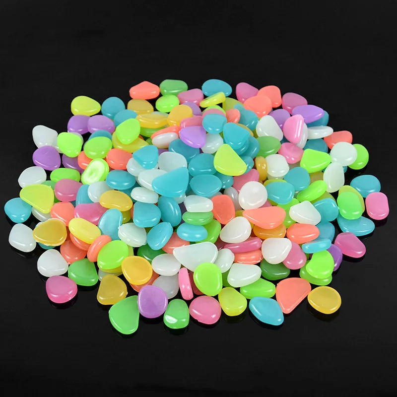 50pcs Glow in the Dark Garden Pebbles Glow Stones Rocks for Walkways Garden Path Patio Lawn Garden Yard Decor Luminous Stones